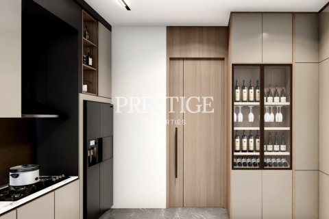 House in Pattaya, Thailand 5 bedrooms № 198303 - photo 7