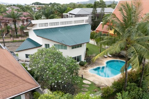 House in Phuket, Thailand 4 bedrooms № 170812