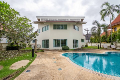 House in Phuket, Thailand 4 bedrooms № 170812 - photo 13