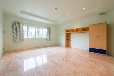 House in Phuket, Thailand 4 bedrooms № 170812 - photo 9