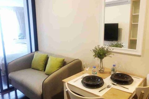 Condo in Thonburi, Bangkok, Thailand, 1 bedroom  № 183643 - photo 8