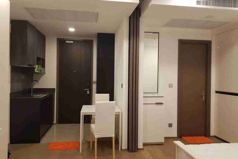 Condo in Thonburi, Bangkok, Thailand, 1 bedroom № 183647 - photo 11