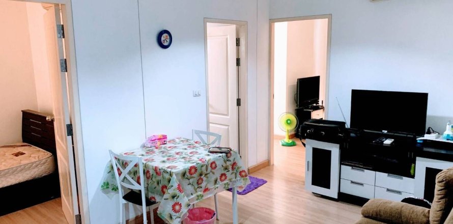 Condo in Huai Khwang, Bangkok, Thailand, 2 bedrooms № 154999