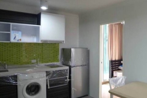 Condo in Huai Khwang, Bangkok, Thailand, 2 bedrooms № 154999 - photo 3