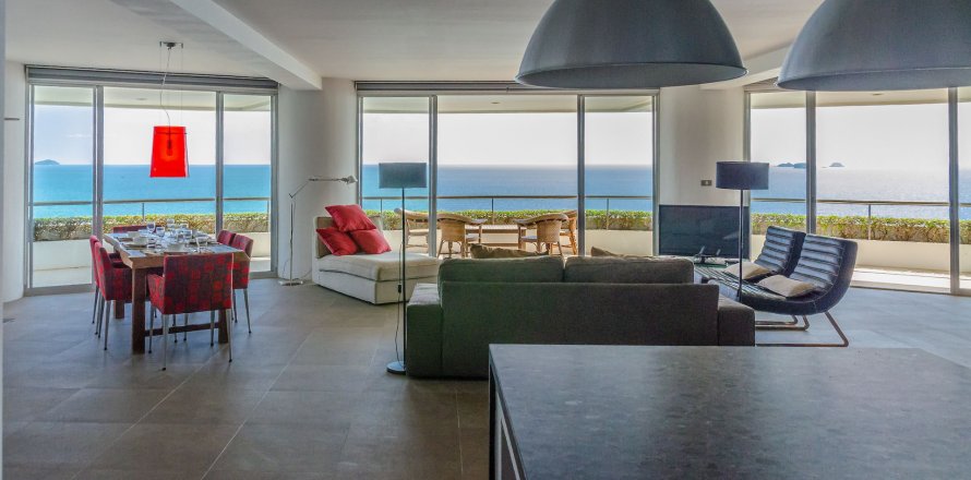 Condo in Klaeng, Thailand, 2 bedrooms  № 153600