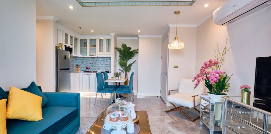 Condo in Pattaya, Thailand, 2 bedrooms  № 165621