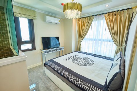 Condo in Pattaya, Thailand, 2 bedrooms  № 165621 - photo 9
