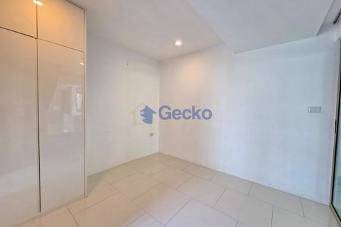 Condo in Pattaya, Thailand, 3 bedrooms № 196002 - photo 19