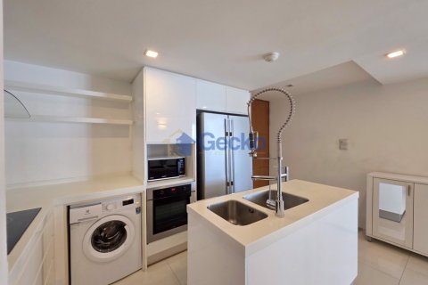 Condo in Pattaya, Thailand, 3 bedrooms № 196002 - photo 14