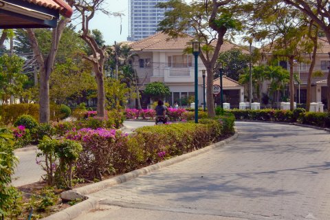Studio in the Condo on Jomtien Beach, Pattaya, Thailand  № 204030 - photo 17