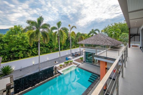 Villa in Phuket, Thailand 4 bedrooms № 156519 - photo 9