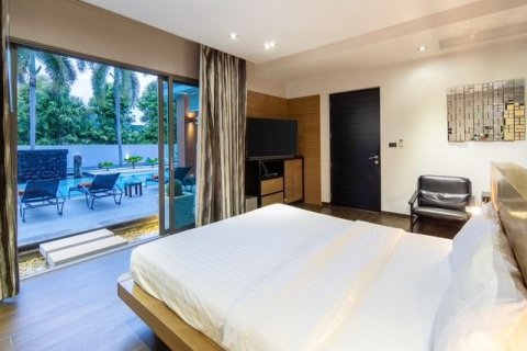 Villa in Phuket, Thailand 4 bedrooms № 156519 - photo 29