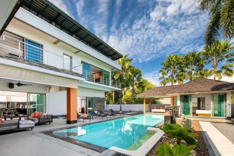Villa in Phuket, Thailand 4 bedrooms № 156519 - photo 3
