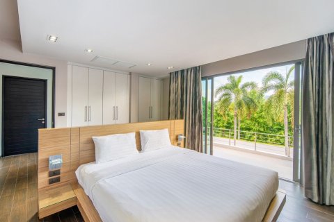 Villa in Phuket, Thailand 4 bedrooms № 156519 - photo 21