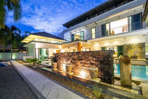 Villa in Phuket, Thailand 4 bedrooms № 156519 - photo 7