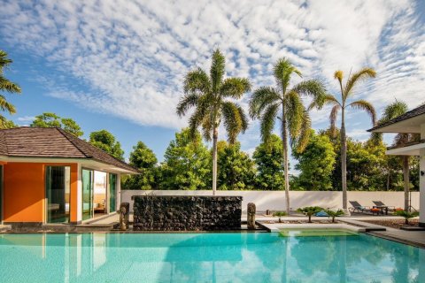 Villa in Phuket, Thailand 4 bedrooms № 156519 - photo 8