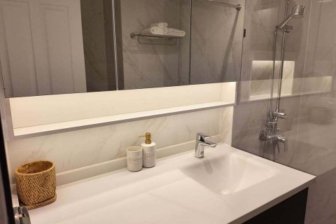 Студия в кондо в Ваттхане, Бангкок, Таиланд № 155994 - фото 13