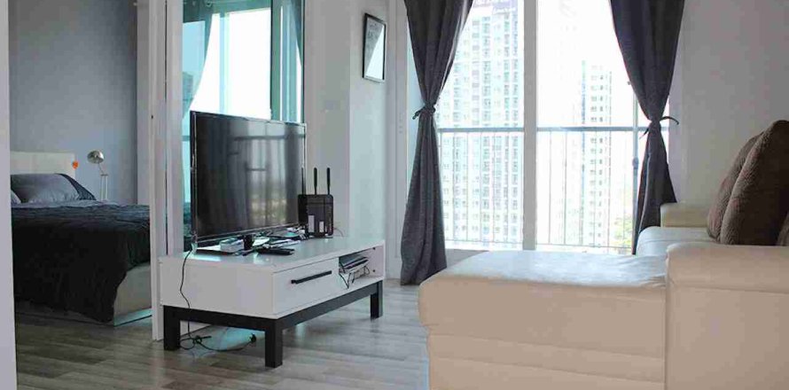 Condo à Thonburi, Bangkok, Thaïlande, 1 chambre № 208686
