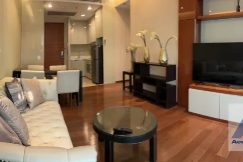 Condo in Khlong Toei, Bangkok, Thailand, 2 bedrooms  № 214912