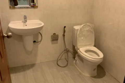 Haus in Phra Khanong, Bangkok, Thailand 4 Schlafzimmer № 214914 - Foto 9