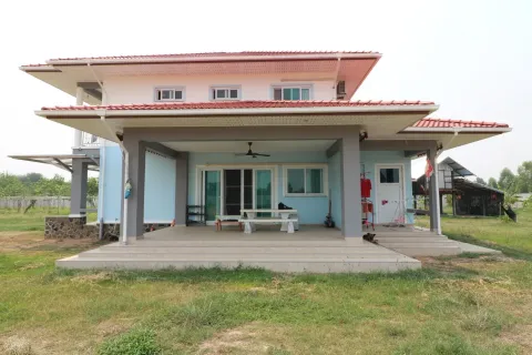 House in Udon Thani, Thailand 3 bedrooms № 141659 - photo 6