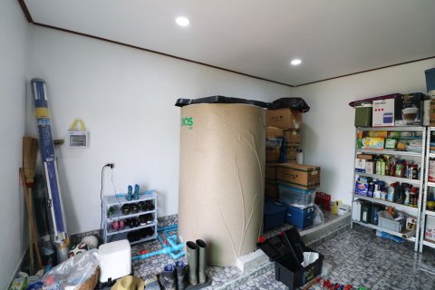 House in Udon Thani, Thailand 3 bedrooms № 141659 - photo 9