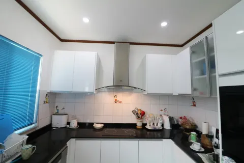 House in Udon Thani, Thailand 3 bedrooms № 141659 - photo 21