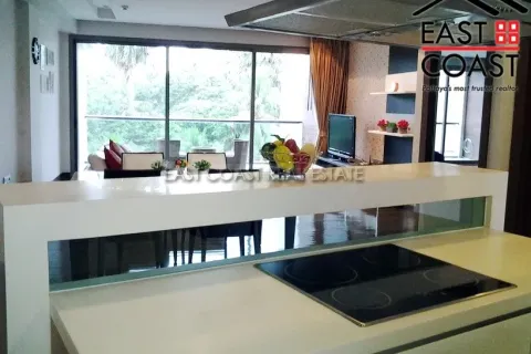 Condominio de 2 dormitorios en Pattaya, Tailandia № 213697 - foto 2
