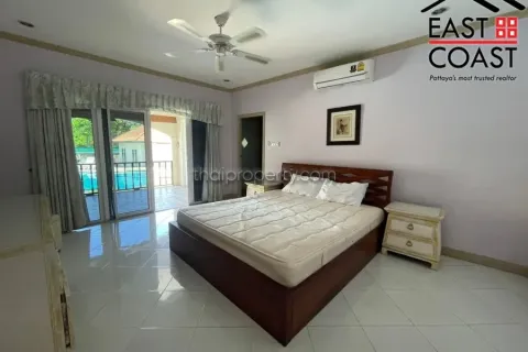 Casa de 5 dormitorios en Pattaya, Tailandia № 213699 - foto 19