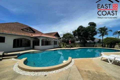 Casa de 5 dormitorios en Pattaya, Tailandia № 213699 - foto 27