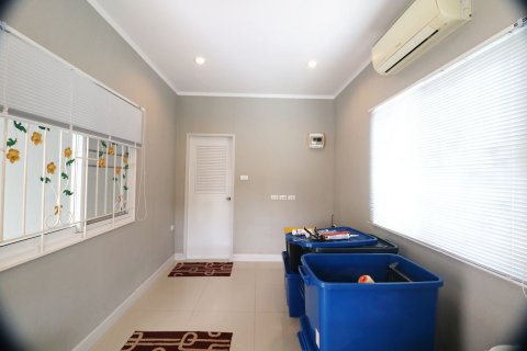 Дом в Кхонкэне, Таиланд с 4 спальнями  № 161373 - фото 28