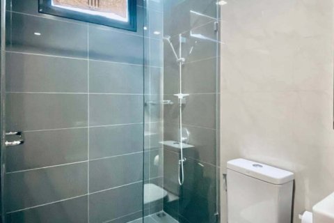 Studio in the Condo in Watthana, Bangkok, Thailand  № 161378 - photo 6