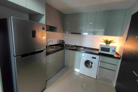 Кондоминиум с 2 спальнями в Хуай Кванге, Бангкок, Таиланд № 161372 - фото 4