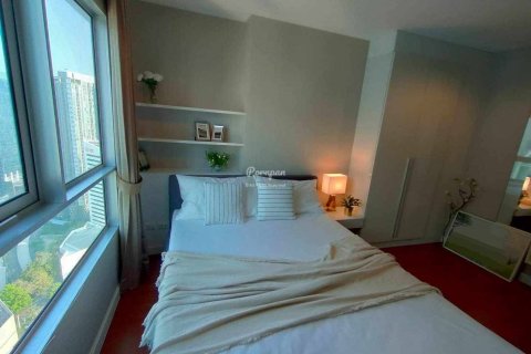 Кондоминиум с 2 спальнями в Хуай Кванге, Бангкок, Таиланд № 161372 - фото 5