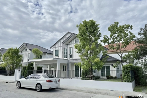 House in Bangkok, Thailand 4 bedrooms № 190321 - photo 15