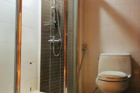 Студия в кондо в Ваттхане, Бангкок, Таиланд № 140612 - фото 5