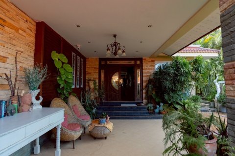 Вилла в Бурираме, Таиланд с 4 спальнями  № 148355 - фото 7