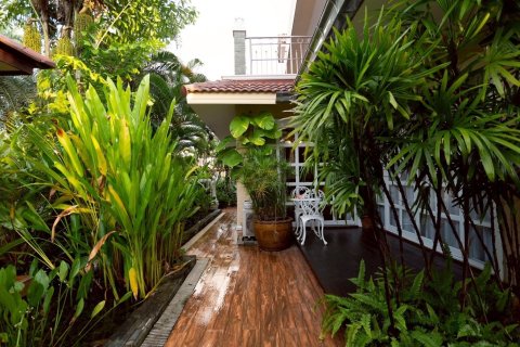 Вилла в Бурираме, Таиланд с 4 спальнями  № 148355 - фото 11