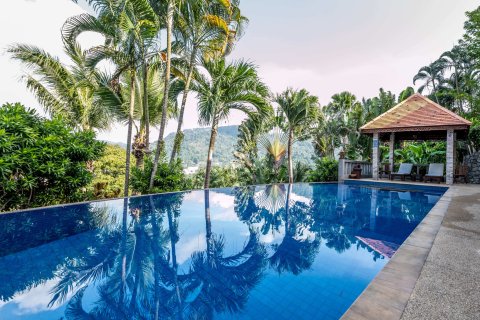 Villa in Kathu, Thailand 4 bedrooms № 167459