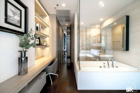 Studio in the Condo in Watthana, Bangkok, Thailand  № 167462 - photo 5