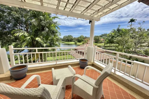 Villa in Phuket, Thailand 4 bedrooms № 167460 - photo 17