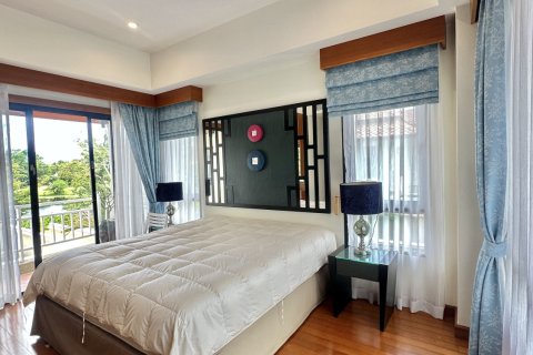 Villa in Phuket, Thailand 4 bedrooms № 167460 - photo 28