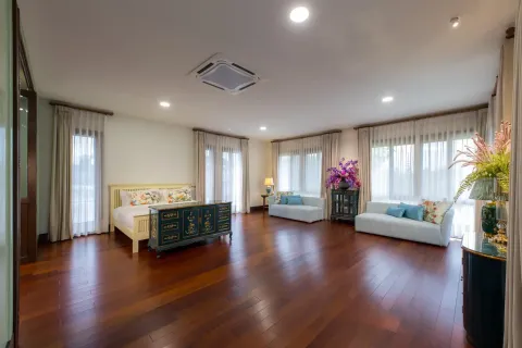 Villa in Chiang Mai, Thailand 5 bedrooms № 162754 - photo 12
