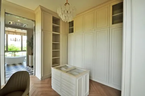 Villa in Chiang Mai, Thailand 4 bedrooms № 162750 - photo 8