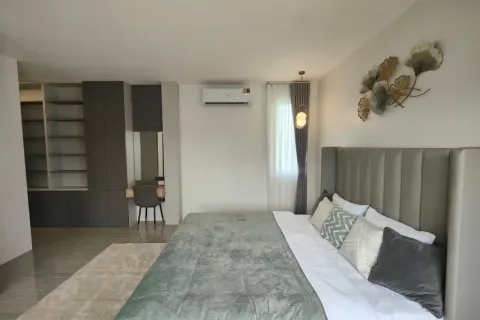 Villa in Chiang Mai, Thailand 6 bedrooms № 162751 - photo 10