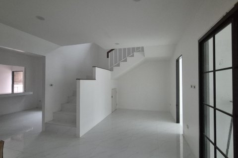 House in Phuket, Thailand 3 bedrooms № 152766 - photo 3