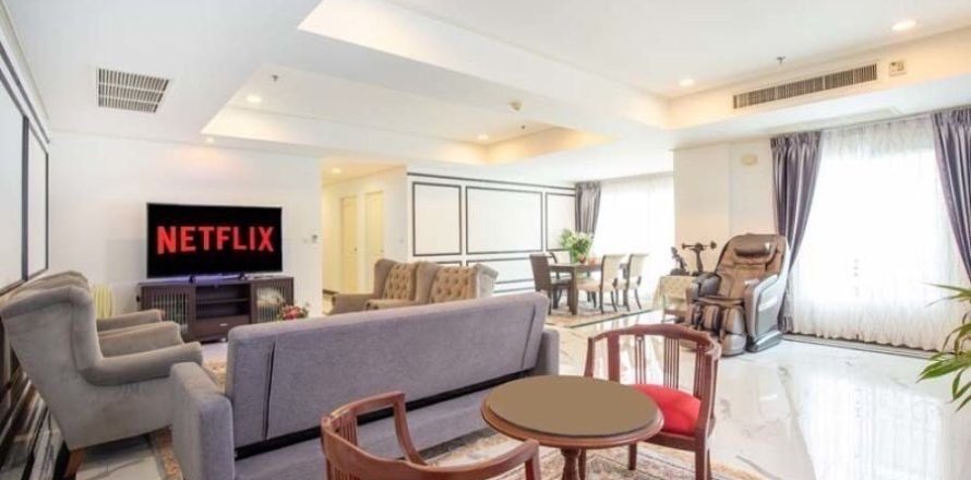 Condo à Khlong Toei, Bangkok, Thaïlande, 3 chambres  № 152768