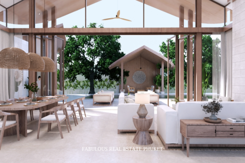 Villa in Bang Tao, Thailand 4 bedrooms № 179694 - photo 2