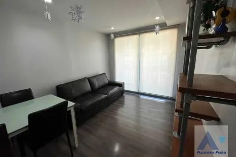 Condo in Phra Khanong, Bangkok, Thailand, 2 bedrooms  № 220027