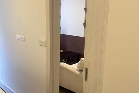 Студия в кондо в Ваттхане, Бангкок, Таиланд № 136187 - фото 8